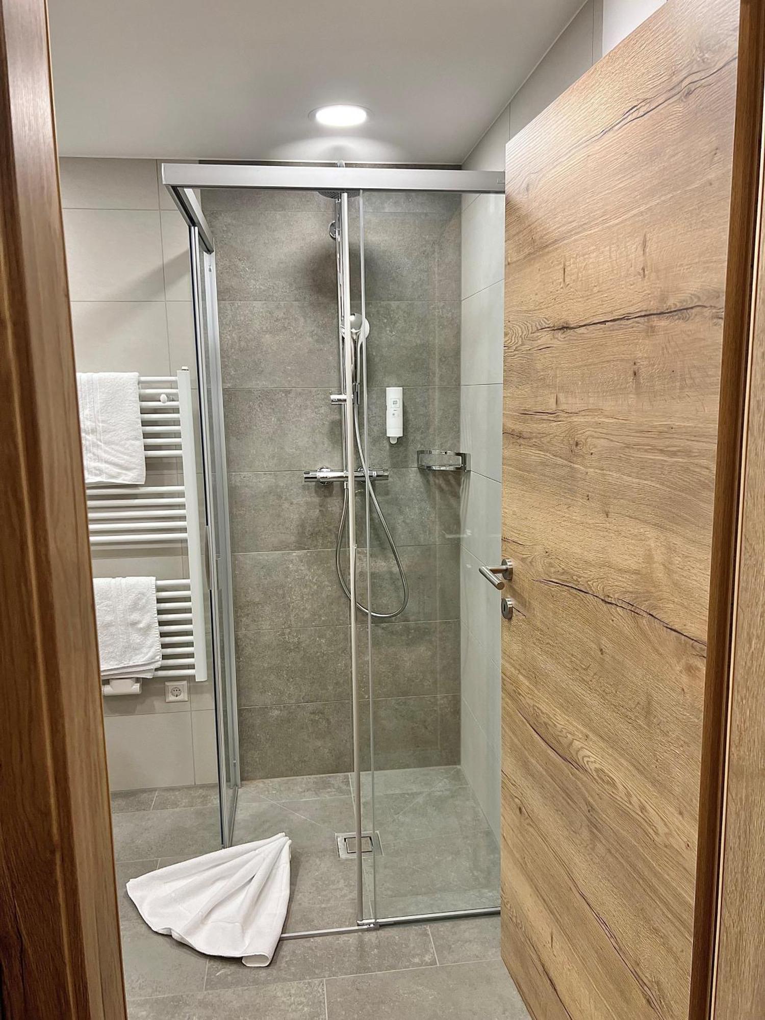 אוברטאורן Andi'S Skihotel מראה חיצוני תמונה